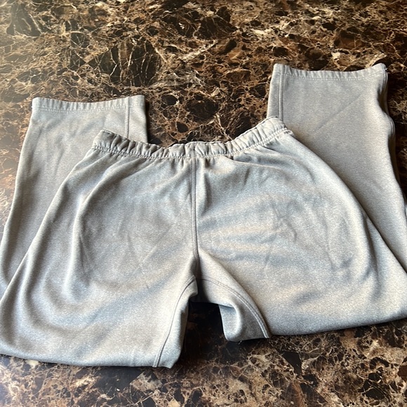 Nike woman’s sweatpants/grey/ size M - Picture 2 of 11